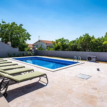 Apartman Ilux-2 Novigrad (Dalmatia)