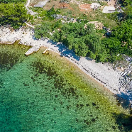 Ilux-2 Novigrad (Dalmatia)